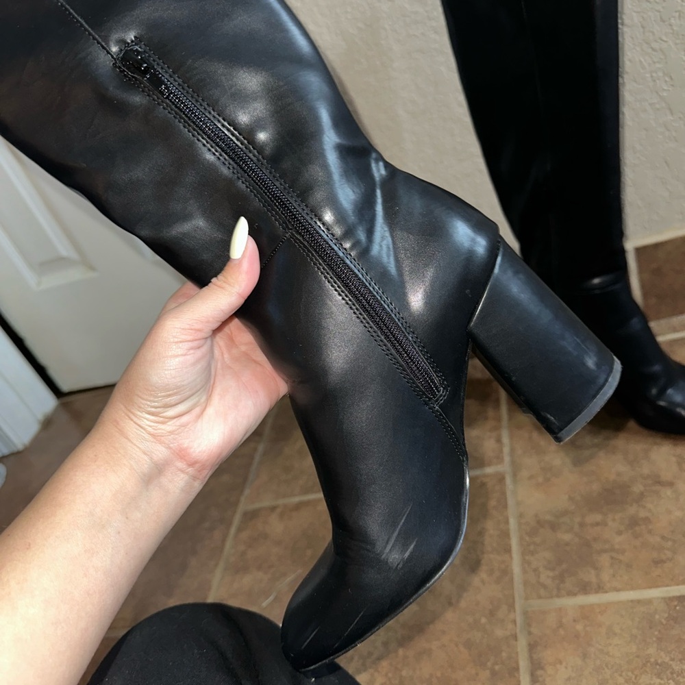 Madden Girl William Black Knee-High Boots - Picture 5 of 9